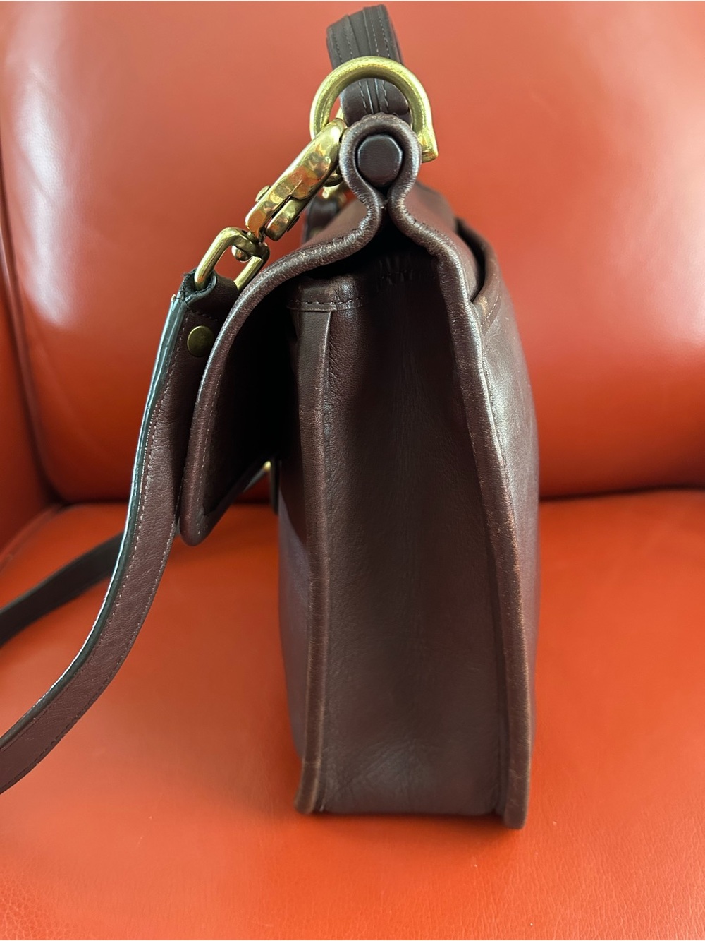Vintage Coach Willis handbag 9927 in dark mahogany brown. Great condition! - Picture 6 of 16